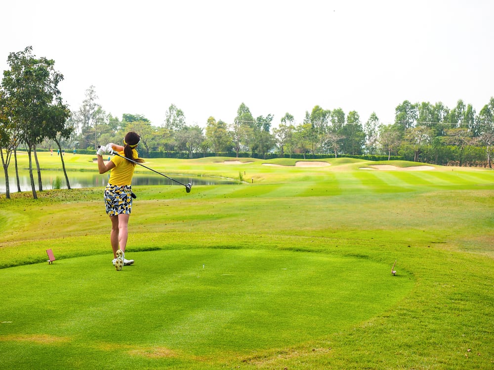 ゴルフウェア ワンピースの選び方は 春夏にオススメのワンピースを厳選紹介 初心者専用ゴルフスクール レッスン 教室なら東京のサンクチュアリゴルフ